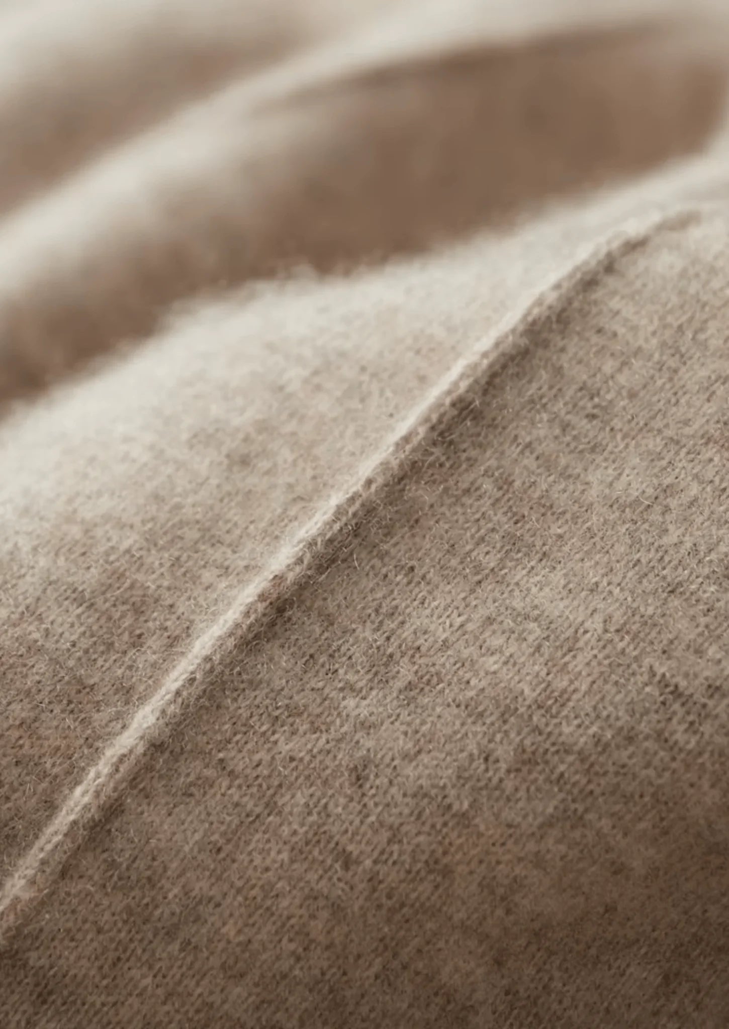 Saf Ekstra İnce Merino Yünü Roma Takım - Martin Milano