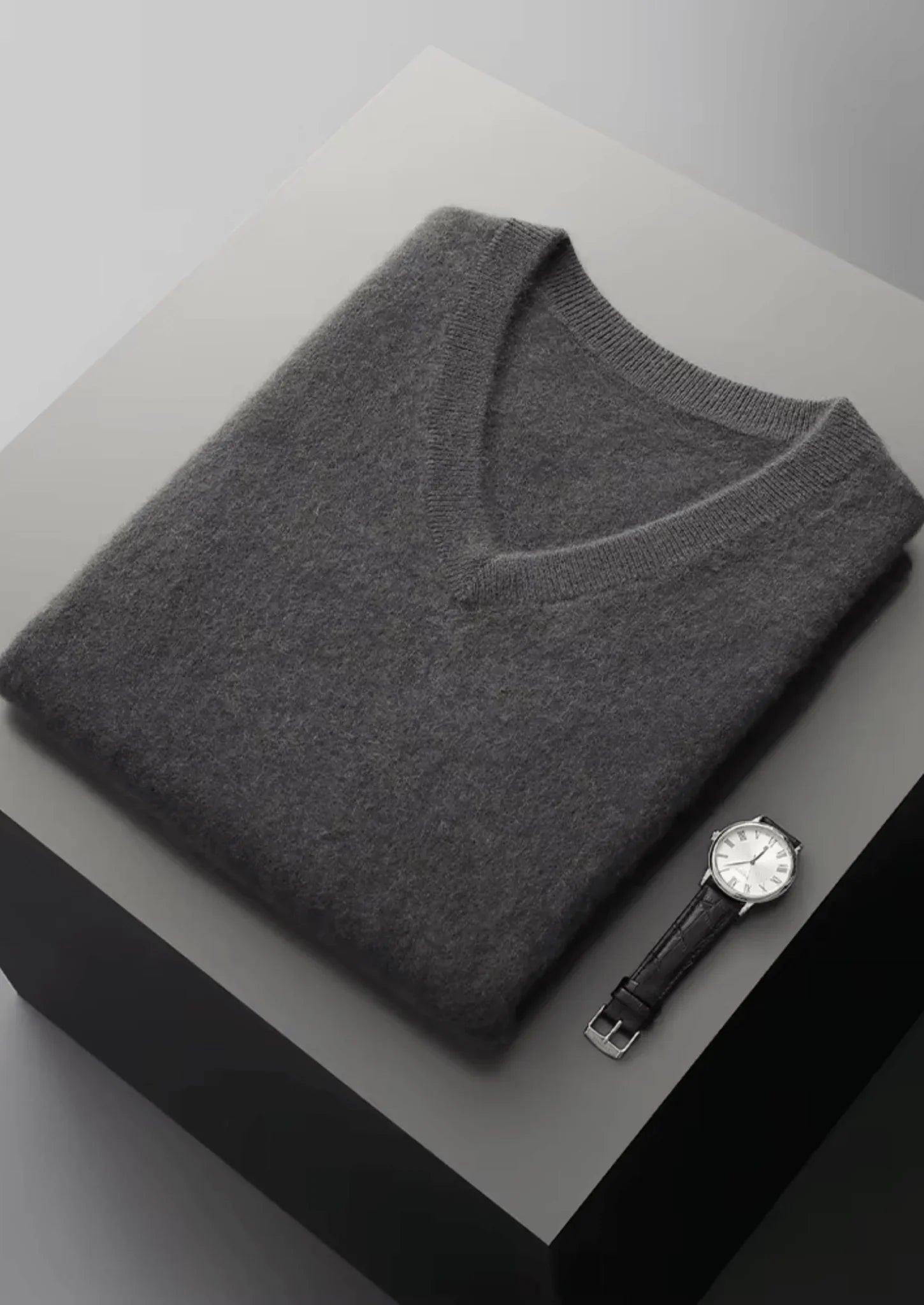 Saf Ekstra İnce Merino Yünü V Yaka Süveter - Martin Milano