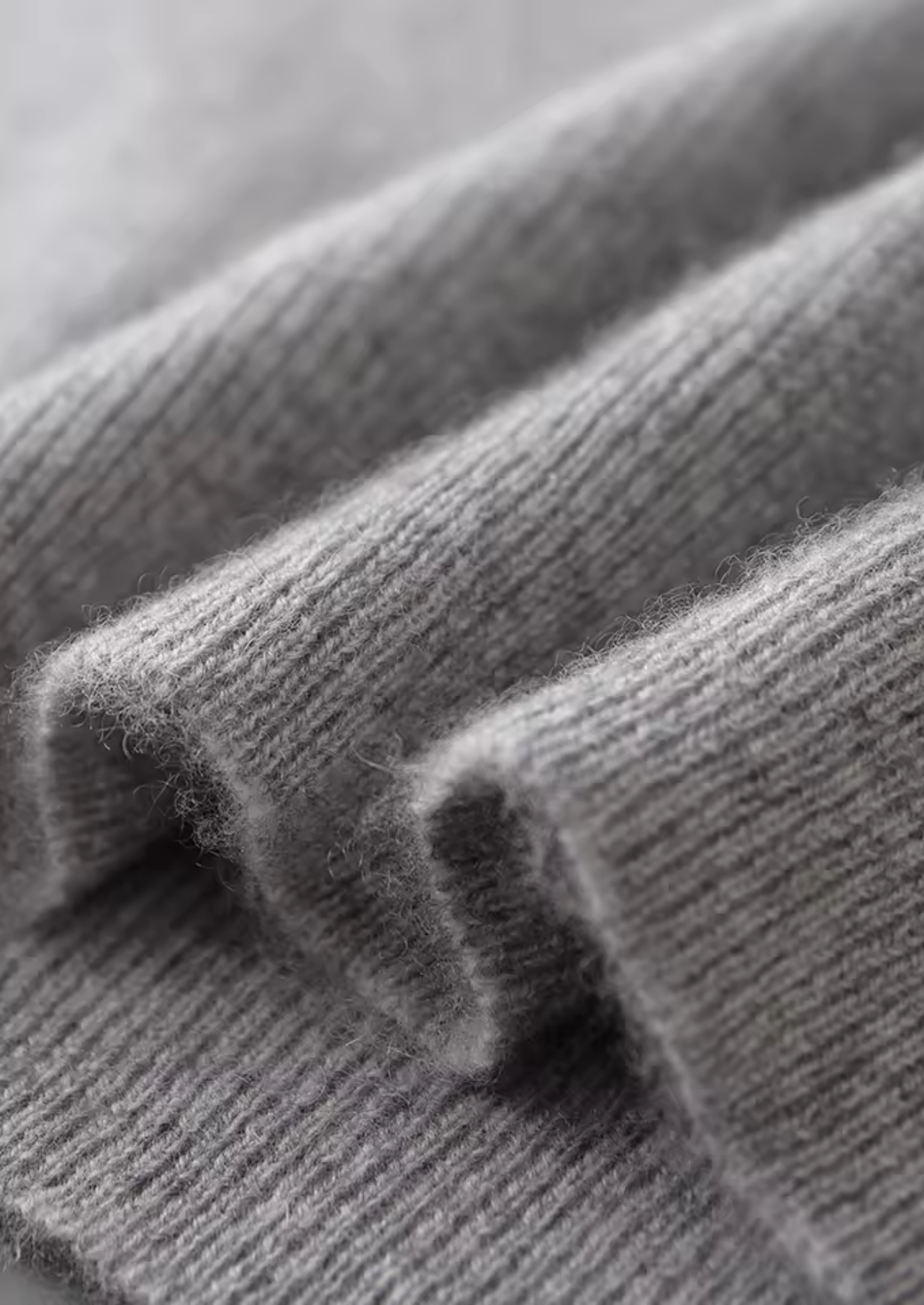 Ekstra İnce Merino Yünü Slip Yaka Kazak