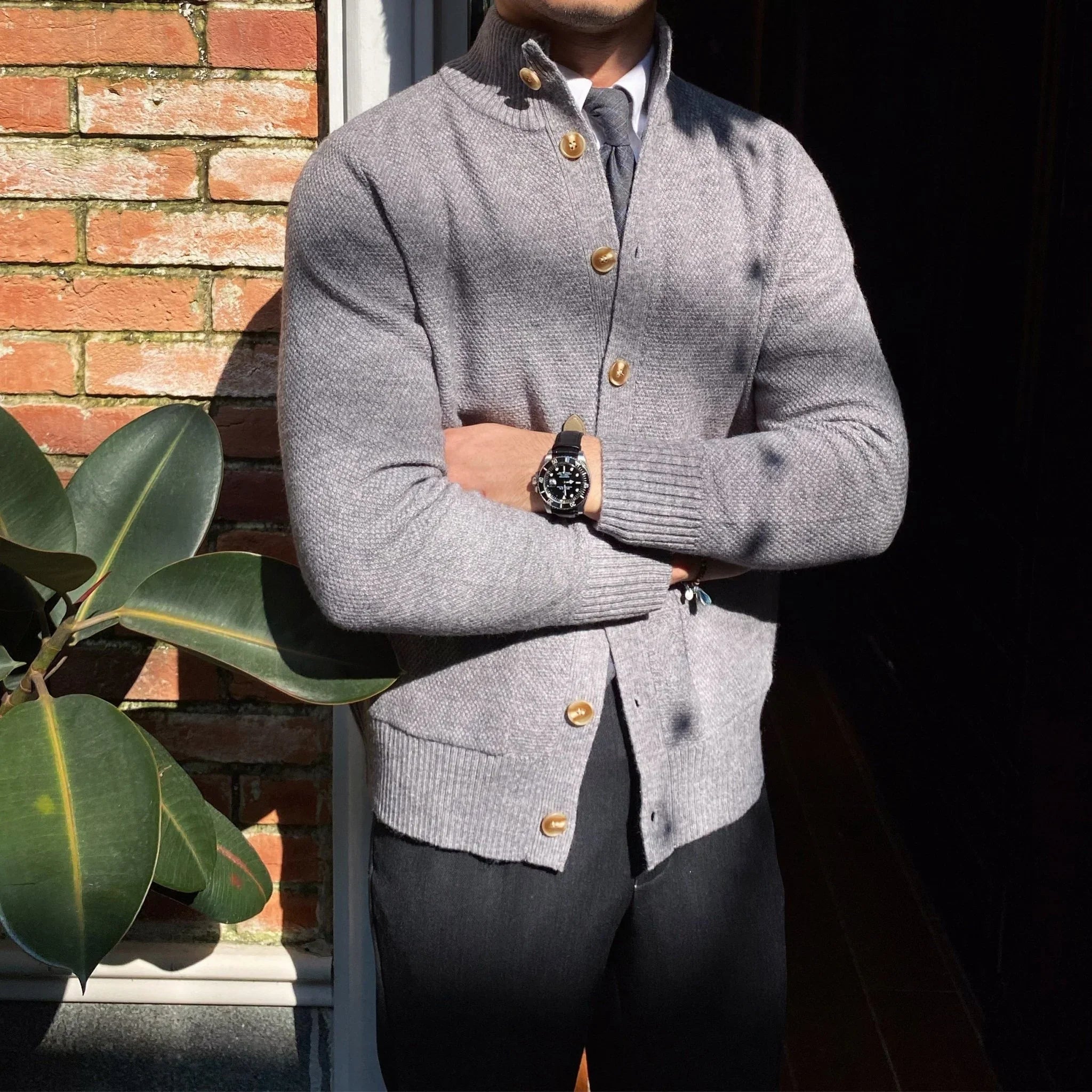 Dokulu Düğmeli Örgü Hırka - Martin Milano