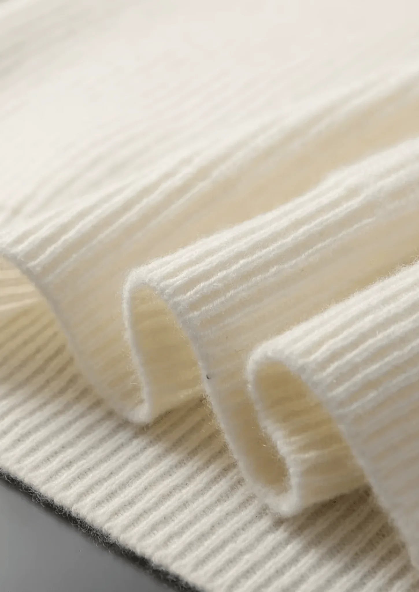 Premium Kaşmir Ribana V Yaka Kazak - Martin Milano