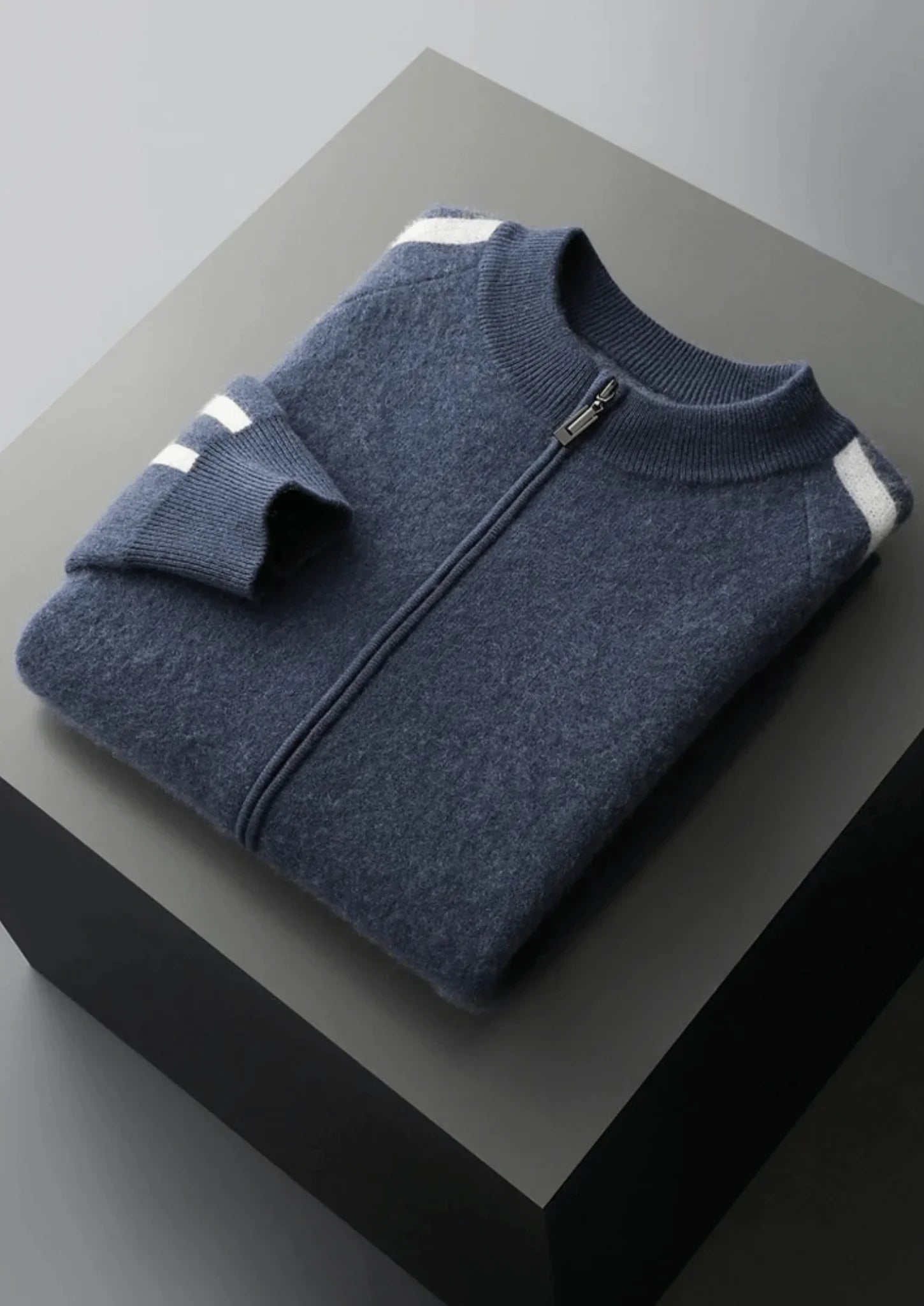 Saf Ekstra İnce Merino Yünü Çizgili Hırka - Martin Milano