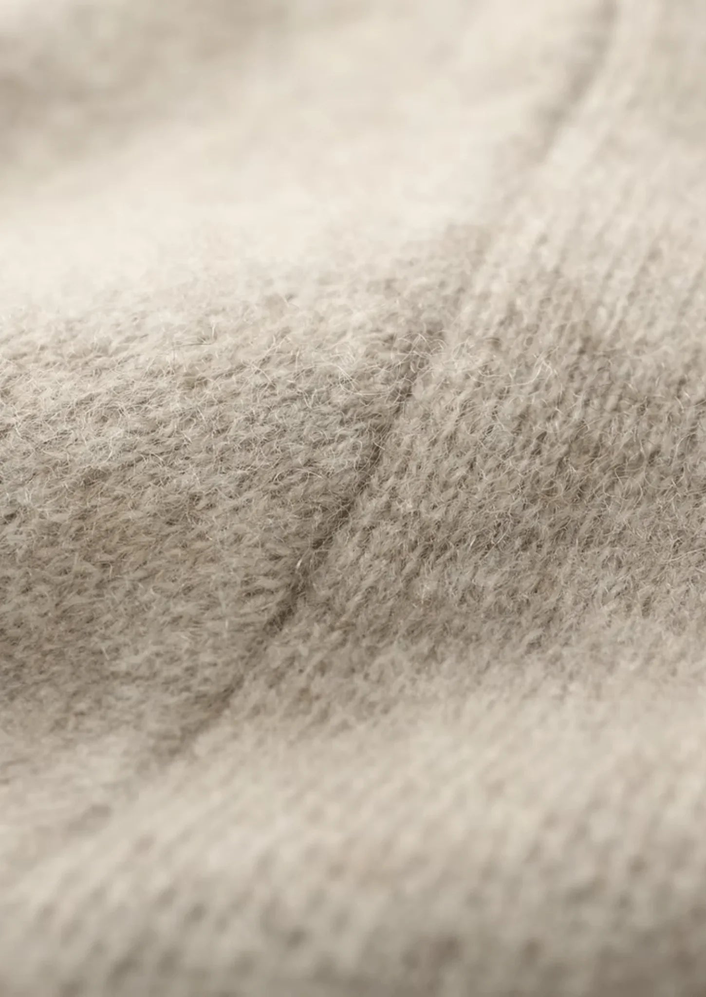 Saf Ekstra İnce Merino Yünü V Yaka Hırka - Martin Milano