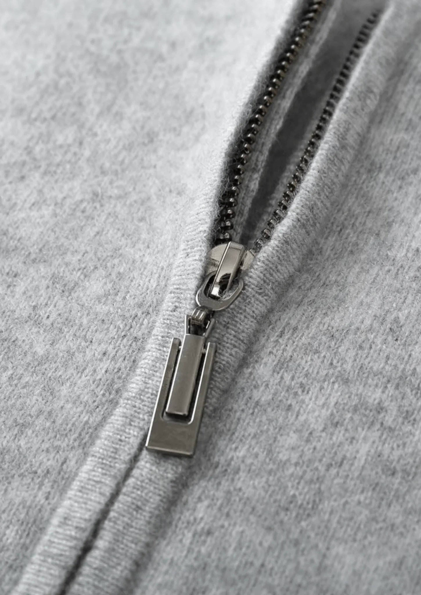 Saf Ekstra İnce Merino Yünü V Yaka Hırka - Martin Milano